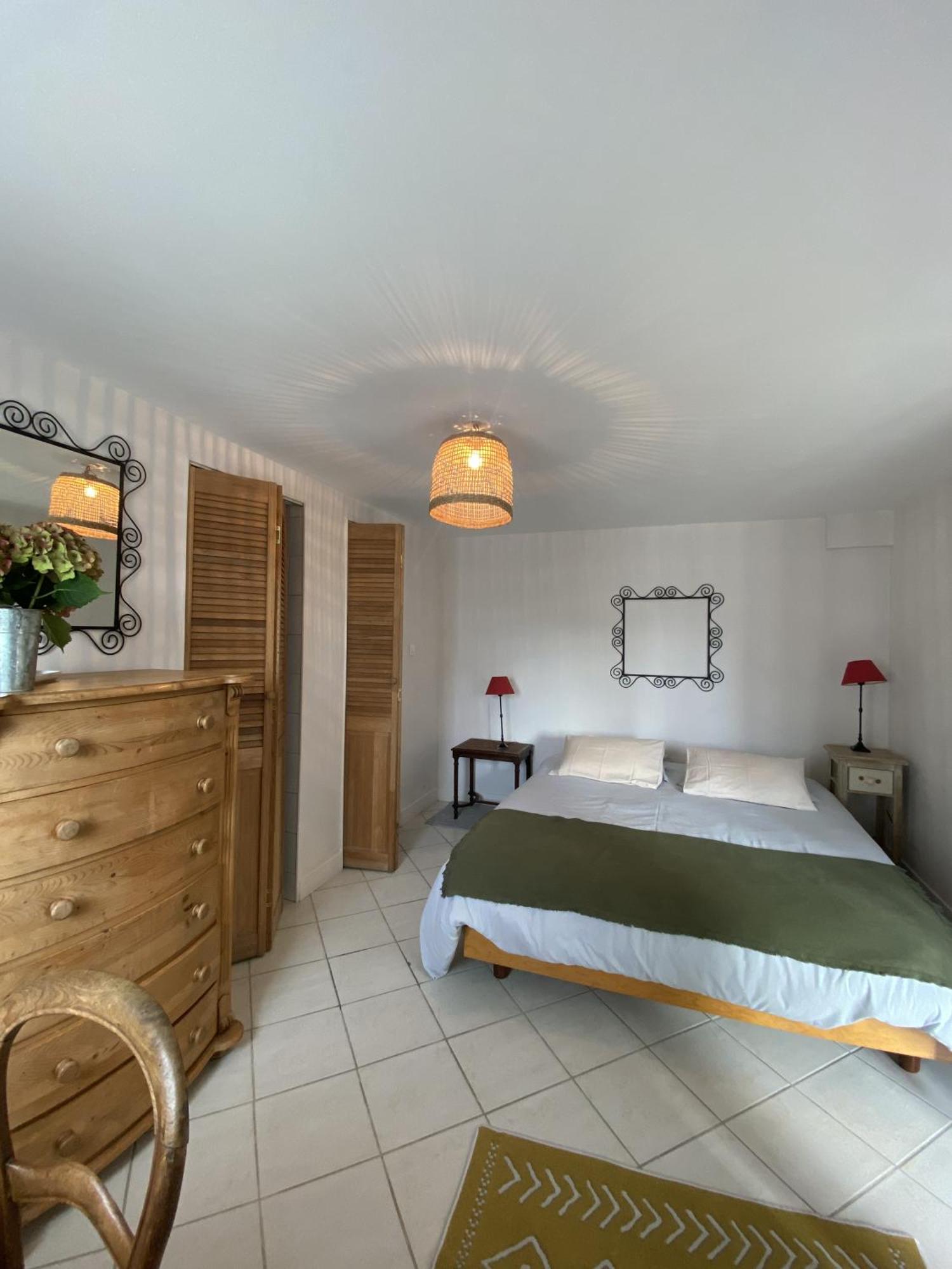 Bed and Breakfast La Clef Du Four Plesder Esterno foto