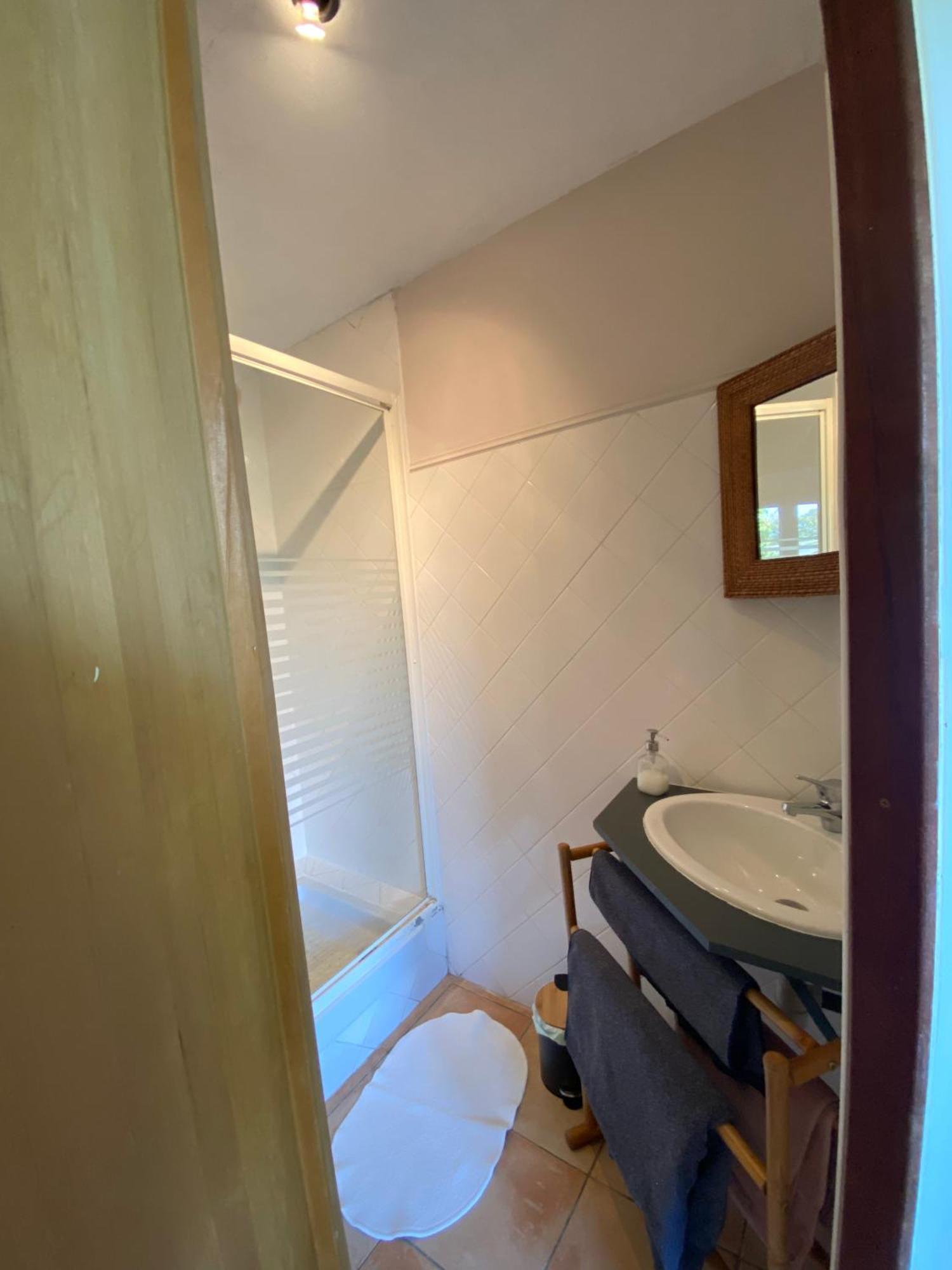 Bed and Breakfast La Clef Du Four Plesder Esterno foto